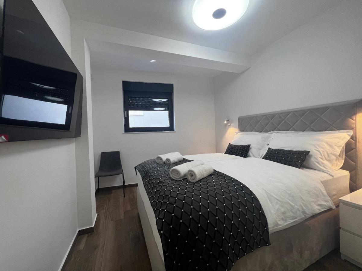 White Pearl Apartments - New Grebaštica Eksteriør billede