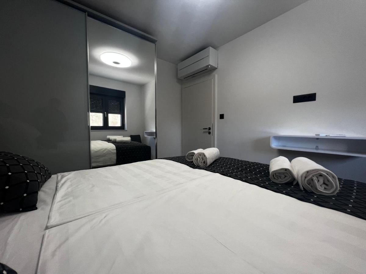 White Pearl Apartments - New Grebaštica Eksteriør billede